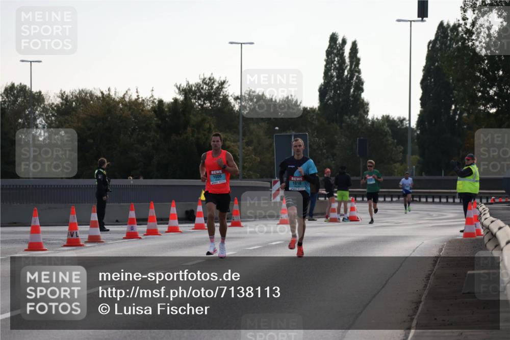 03.10.2024 - Köhlbrandbrückenlauf Luisa Fischer http://msf.ph/oto/7138113 03.10.2024 09:09:01 Position 3 1006, 1010 meine-sportfotos.de