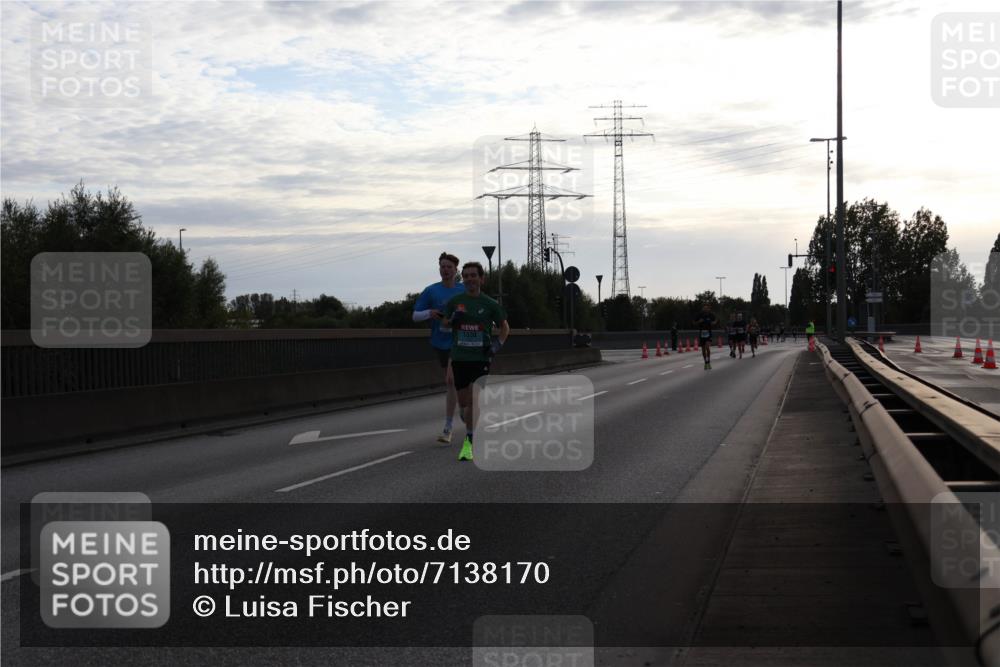 03.10.2024 - Köhlbrandbrückenlauf Luisa Fischer http://msf.ph/oto/7138170 03.10.2024 09:09:42 Position 3 1330 meine-sportfotos.de