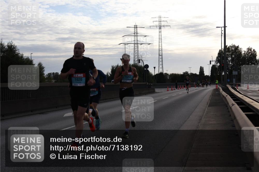 03.10.2024 - Köhlbrandbrückenlauf Luisa Fischer http://msf.ph/oto/7138192 03.10.2024 09:09:52 Position 3 1020, 1839, 1047 meine-sportfotos.de