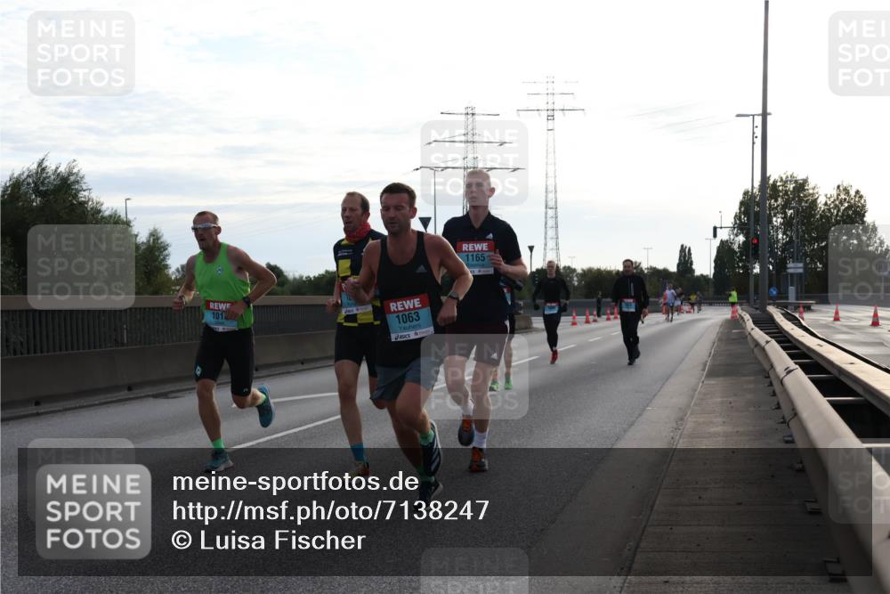 03.10.2024 - Köhlbrandbrückenlauf Luisa Fischer http://msf.ph/oto/7138247 03.10.2024 09:10:11 Position 3 101, 1063, 1165 meine-sportfotos.de