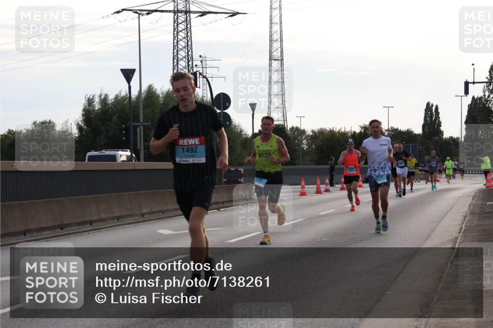 03.10.2024 - Köhlbrandbrückenlauf Luisa Fischer http://msf.ph/oto/7138261 03.10.2024 09:10:20 Position 3 1492, 100, 1042, 1004, 1074 meine-sportfotos.de