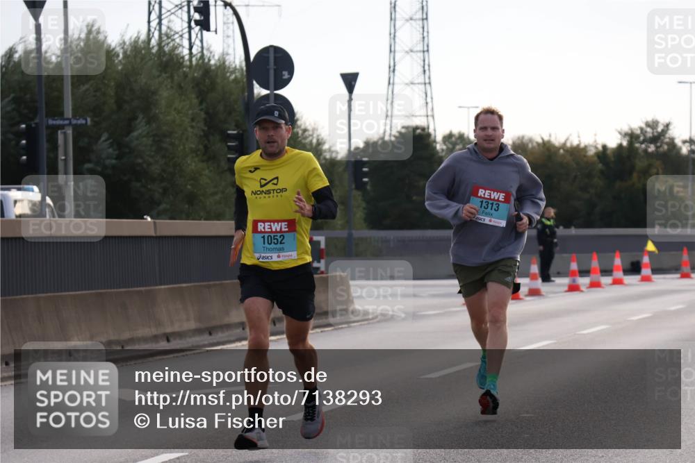 03.10.2024 - Köhlbrandbrückenlauf Luisa Fischer http://msf.ph/oto/7138293 03.10.2024 09:10:31 Position 3 1052, 1313 meine-sportfotos.de