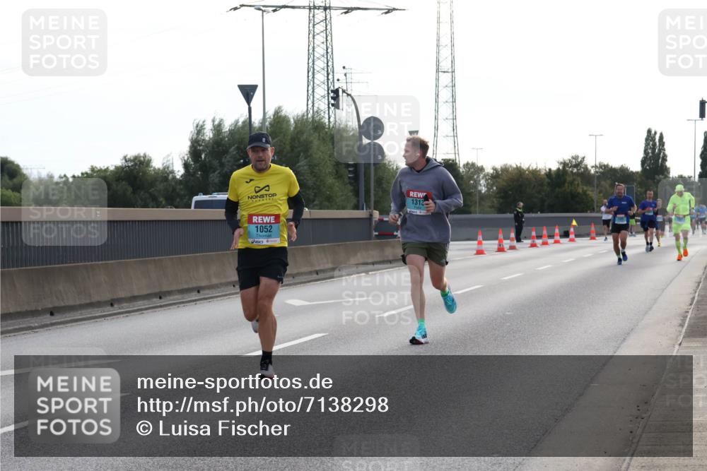 03.10.2024 - Köhlbrandbrückenlauf Luisa Fischer http://msf.ph/oto/7138298 03.10.2024 09:10:32 Position 3 1052, 1313 meine-sportfotos.de