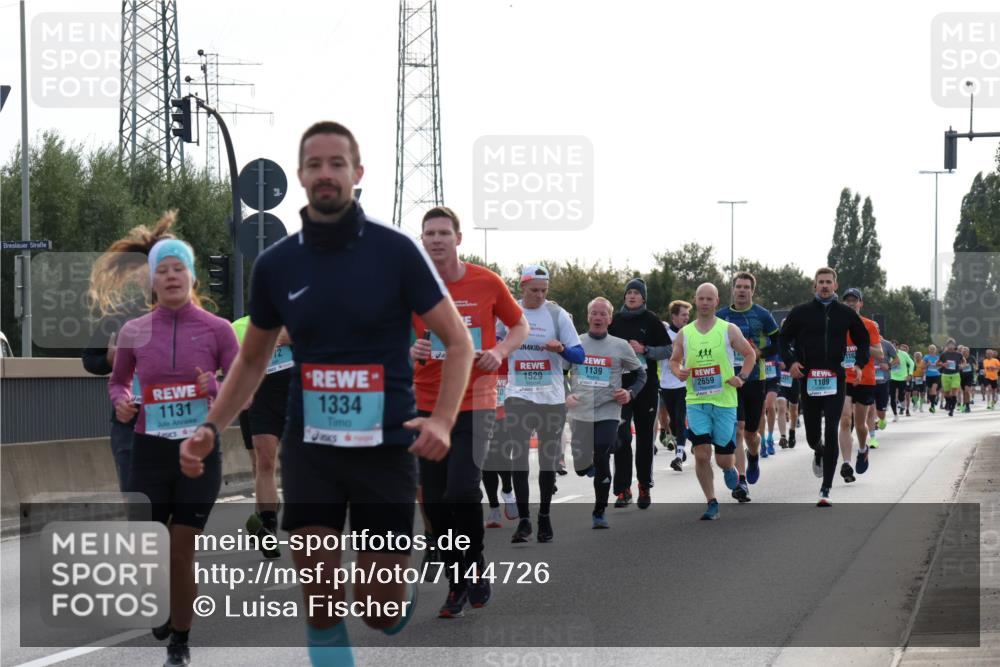 03.10.2024 - Köhlbrandbrückenlauf Luisa Fischer http://msf.ph/oto/7144726 03.10.2024 09:11:53 Position 3 1131, 12, 1334, 4, 1139, 1529, 2659, 1109 meine-sportfotos.de