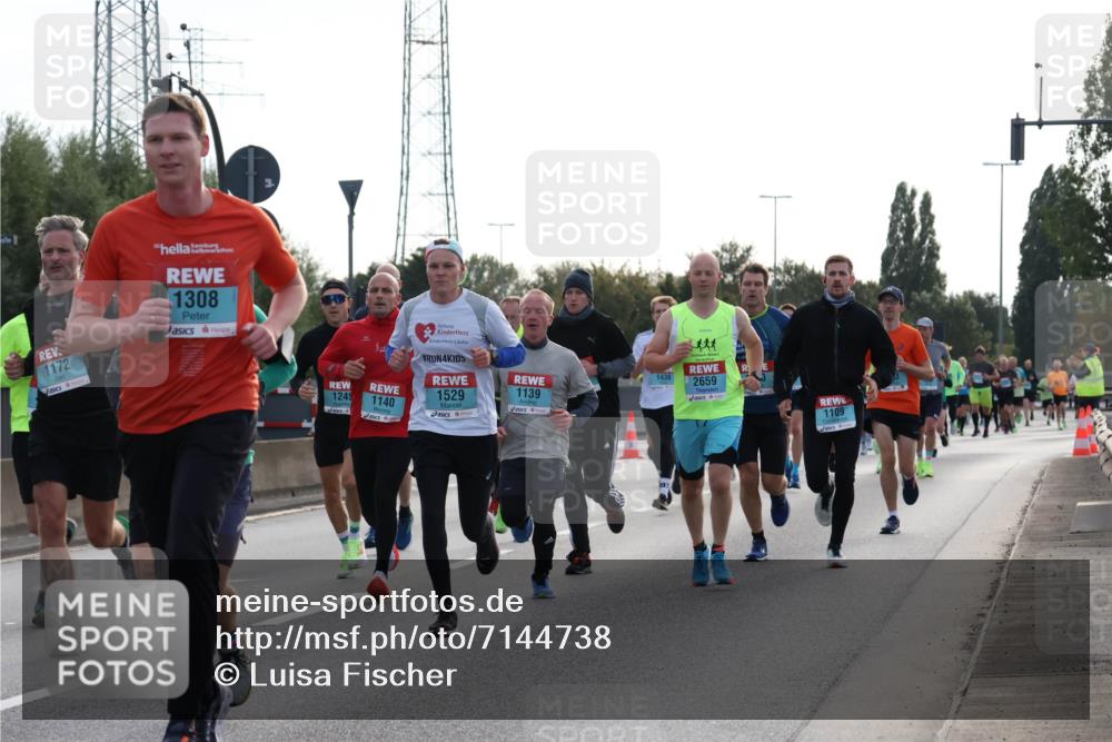 03.10.2024 - Köhlbrandbrückenlauf Luisa Fischer http://msf.ph/oto/7144738 03.10.2024 09:11:55 Position 3 1172, 1308, 4, 1529, 1139, 1245, 1140, 1438, 2659, 1109 meine-sportfotos.de