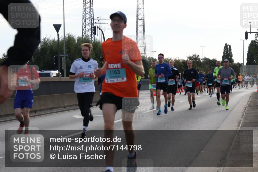 03.10.2024 - Köhlbrandbrückenlauf Luisa Fischer http://msf.ph/oto/7144798 03.10.2024 09:12:01 Position 3 14, 0, 1163, 1438, 1391, 1413, 1307, 1068, 1437 meine-sportfotos.de