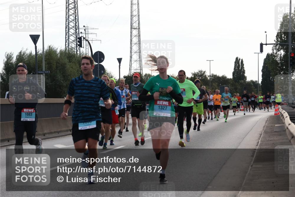 03.10.2024 - Köhlbrandbrückenlauf Luisa Fischer http://msf.ph/oto/7144872 03.10.2024 09:12:11 Position 3 1083, 1000, 119, 1512, 1327, 96 meine-sportfotos.de