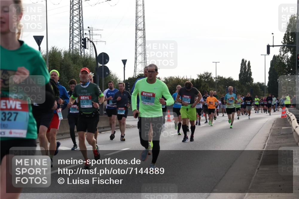 03.10.2024 - Köhlbrandbrückenlauf Luisa Fischer http://msf.ph/oto/7144889 03.10.2024 09:12:13 Position 3 327, 140, 1206, 1512, 1255, 1496, 6, 1114 meine-sportfotos.de