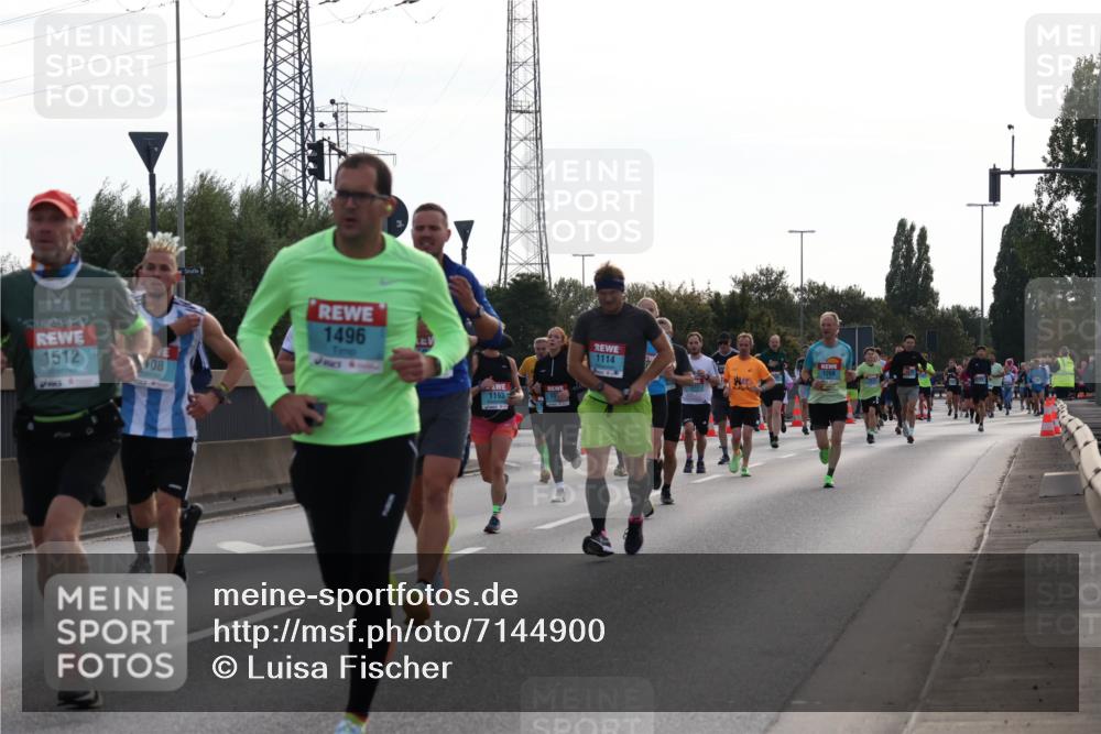 03.10.2024 - Köhlbrandbrückenlauf Luisa Fischer http://msf.ph/oto/7144900 03.10.2024 09:12:14 Position 3 1512, 1496, 108, 1193, 1114, 1268 meine-sportfotos.de