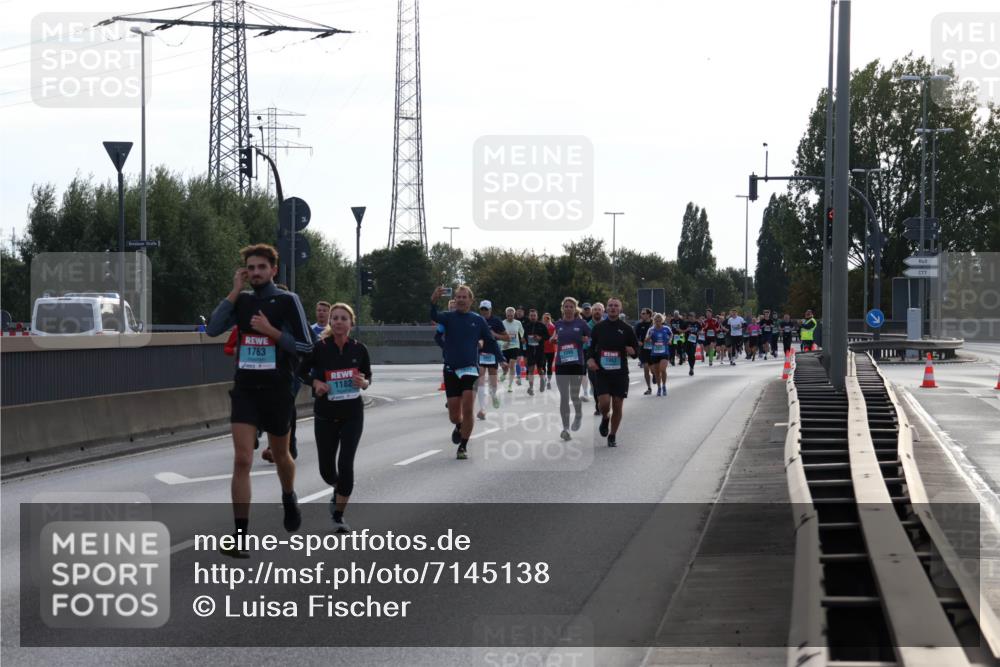 03.10.2024 - Köhlbrandbrückenlauf Luisa Fischer http://msf.ph/oto/7145138 03.10.2024 09:13:14 Position 3 1763, 1390, 1983, 1182 meine-sportfotos.de