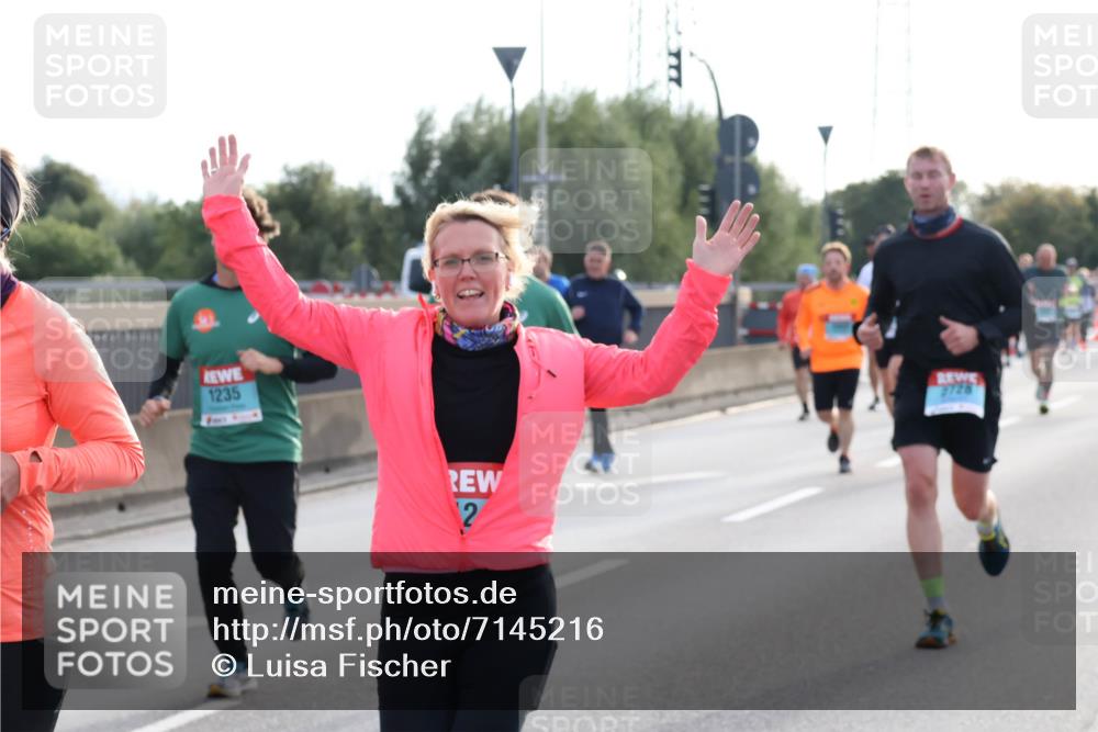 03.10.2024 - Köhlbrandbrückenlauf Luisa Fischer http://msf.ph/oto/7145216 03.10.2024 09:13:57 Position 3 1235, 12 meine-sportfotos.de