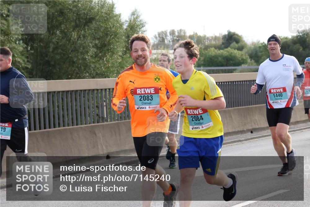 03.10.2024 - Köhlbrandbrückenlauf Luisa Fischer http://msf.ph/oto/7145240 03.10.2024 09:14:03 Position 3 19, 2083, 2084, 1440, 129 meine-sportfotos.de