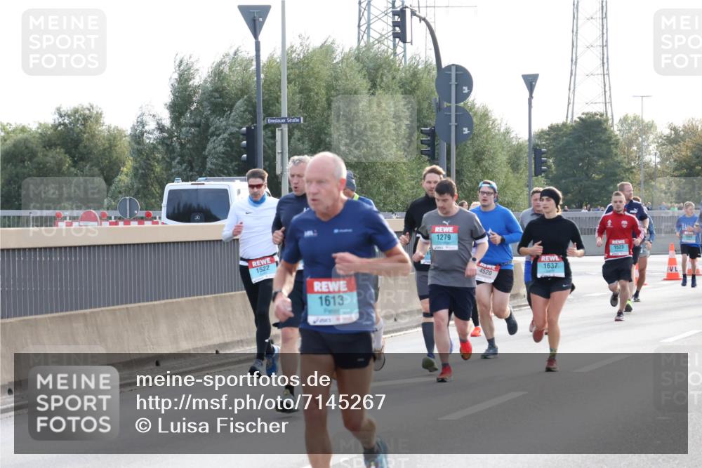 03.10.2024 - Köhlbrandbrückenlauf Luisa Fischer http://msf.ph/oto/7145267 03.10.2024 09:14:08 Position 3 1522, 1613, 1279, 1523, 1637, 4520 meine-sportfotos.de
