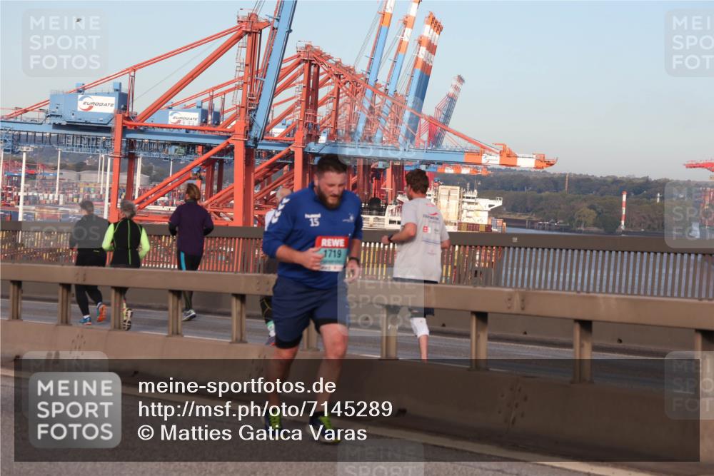 03.10.2024 - Köhlbrandbrückenlauf Matties Gatica Varas http://msf.ph/oto/7145289 03.10.2024 09:42:23 Position 2 15, 1719 meine-sportfotos.de