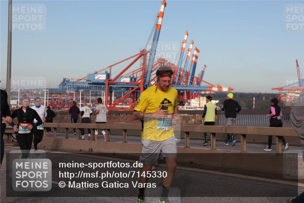 03.10.2024 - Köhlbrandbrückenlauf Matties Gatica Varas http://msf.ph/oto/7145330 03.10.2024 09:42:27 Position 2 142, 1522, 1722 meine-sportfotos.de