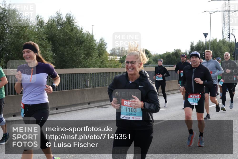 03.10.2024 - Köhlbrandbrückenlauf Luisa Fischer http://msf.ph/oto/7145351 03.10.2024 09:14:28 Position 3 1103, 14, 1728 meine-sportfotos.de