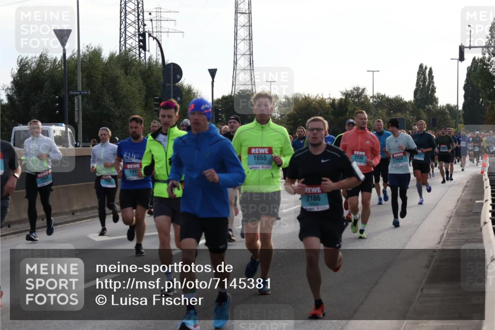 03.10.2024 - Köhlbrandbrückenlauf Luisa Fischer http://msf.ph/oto/7145381 03.10.2024 09:14:35 Position 3 1943, 1942, 1999, 1655, 2186, 494, 2230, 1450 meine-sportfotos.de