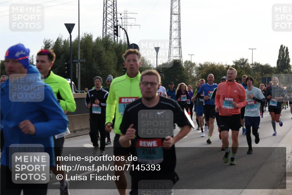 03.10.2024 - Köhlbrandbrückenlauf Luisa Fischer http://msf.ph/oto/7145393 03.10.2024 09:14:37 Position 3 1400, 1324, 2230, 2186, 1450, 1494 meine-sportfotos.de