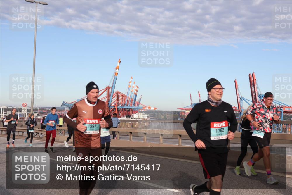 03.10.2024 - Köhlbrandbrückenlauf Matties Gatica Varas http://msf.ph/oto/7145417 03.10.2024 09:42:35 Position 2 1597, 1762, 1987, 1 meine-sportfotos.de