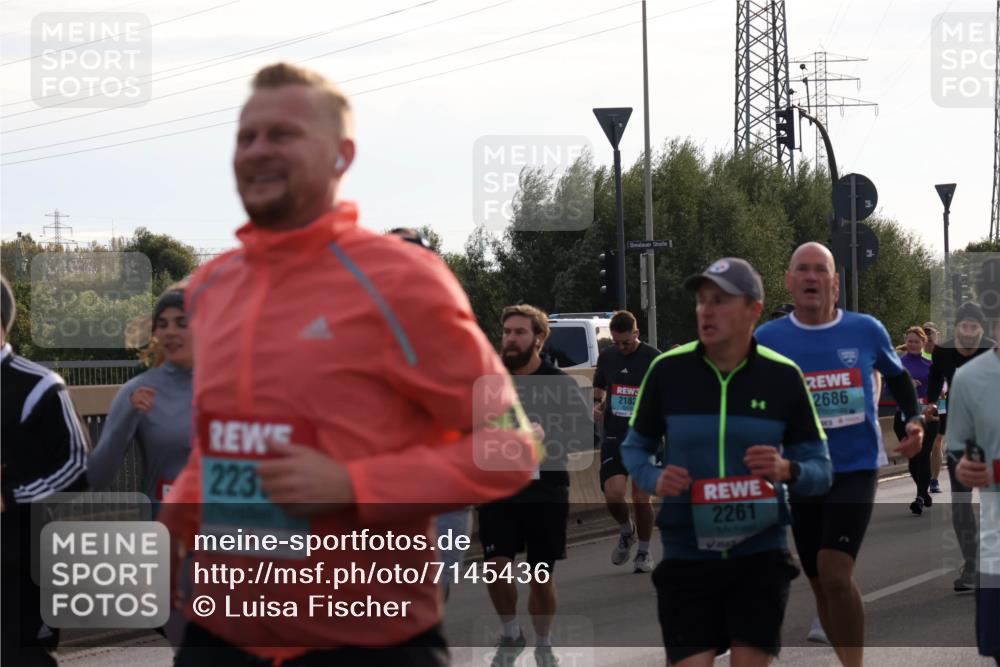 03.10.2024 - Köhlbrandbrückenlauf Luisa Fischer http://msf.ph/oto/7145436 03.10.2024 09:14:40 Position 3 223, 2182, 2686, 2261 meine-sportfotos.de