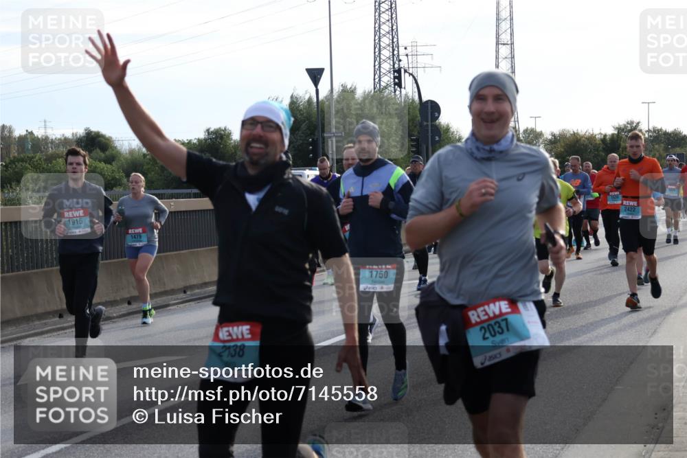 03.10.2024 - Köhlbrandbrückenlauf Luisa Fischer http://msf.ph/oto/7145558 03.10.2024 09:14:58 Position 3 1915, 1479, 2138, 1750, 2037, 1539, 2422 meine-sportfotos.de