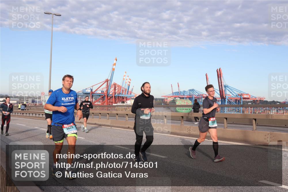 03.10.2024 - Köhlbrandbrückenlauf Matties Gatica Varas http://msf.ph/oto/7145601 03.10.2024 09:42:48 Position 2 4, 3628, 1819 meine-sportfotos.de