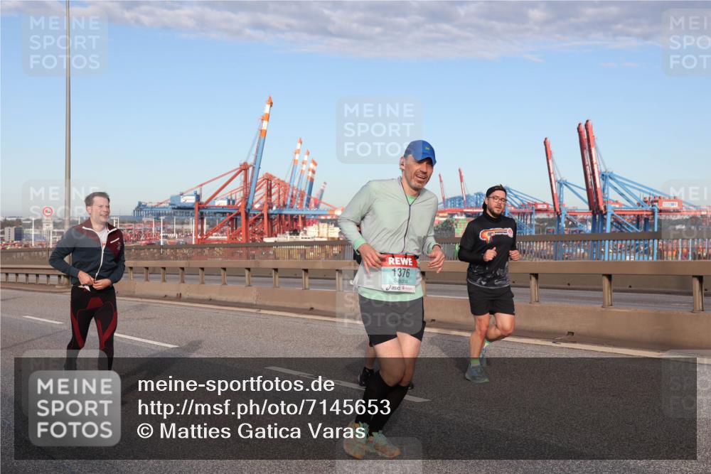 03.10.2024 - Köhlbrandbrückenlauf Matties Gatica Varas http://msf.ph/oto/7145653 03.10.2024 09:42:50 Position 2 1376 meine-sportfotos.de