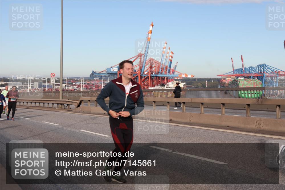 03.10.2024 - Köhlbrandbrückenlauf Matties Gatica Varas http://msf.ph/oto/7145661 03.10.2024 09:42:51 Position 2  meine-sportfotos.de