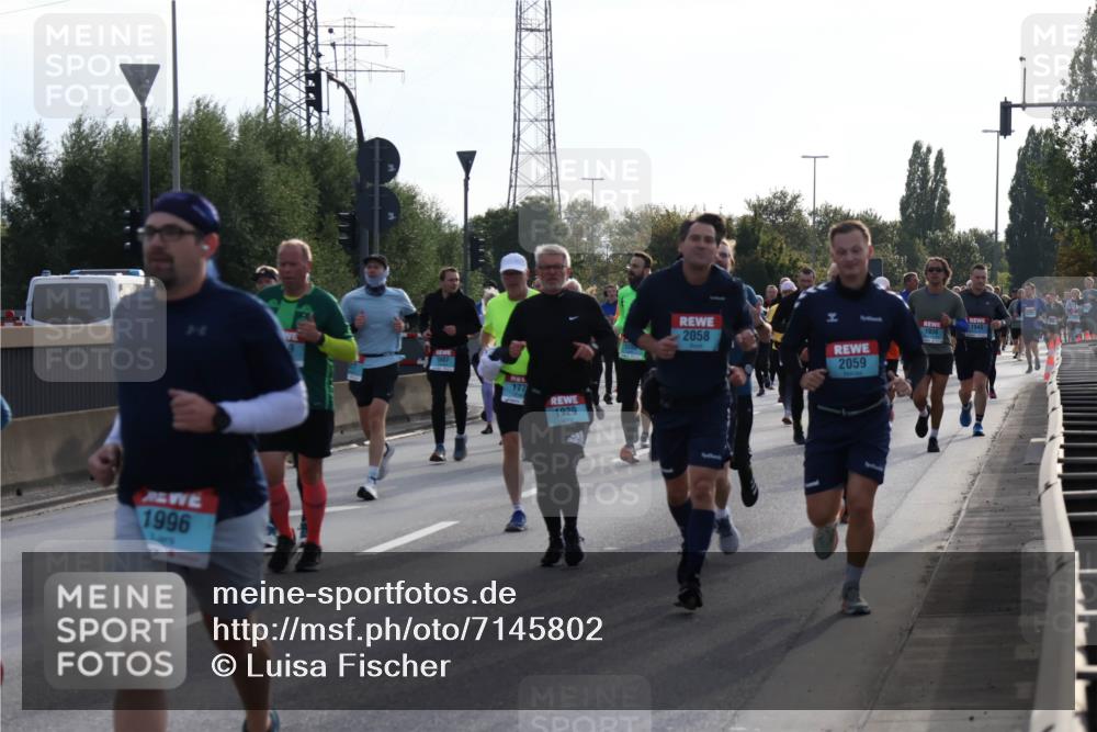 03.10.2024 - Köhlbrandbrückenlauf Luisa Fischer http://msf.ph/oto/7145802 03.10.2024 09:15:40 Position 3 1996, 110, 1807, 177, 1929, 1948, 1936, 2058, 2059 meine-sportfotos.de