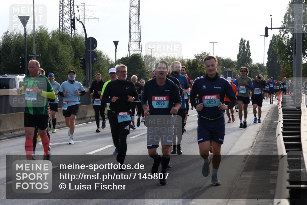 03.10.2024 - Köhlbrandbrückenlauf Luisa Fischer http://msf.ph/oto/7145807 03.10.2024 09:15:41 Position 3 1679, 1807, 1936, 1948, 1929, 2058, 2059 meine-sportfotos.de