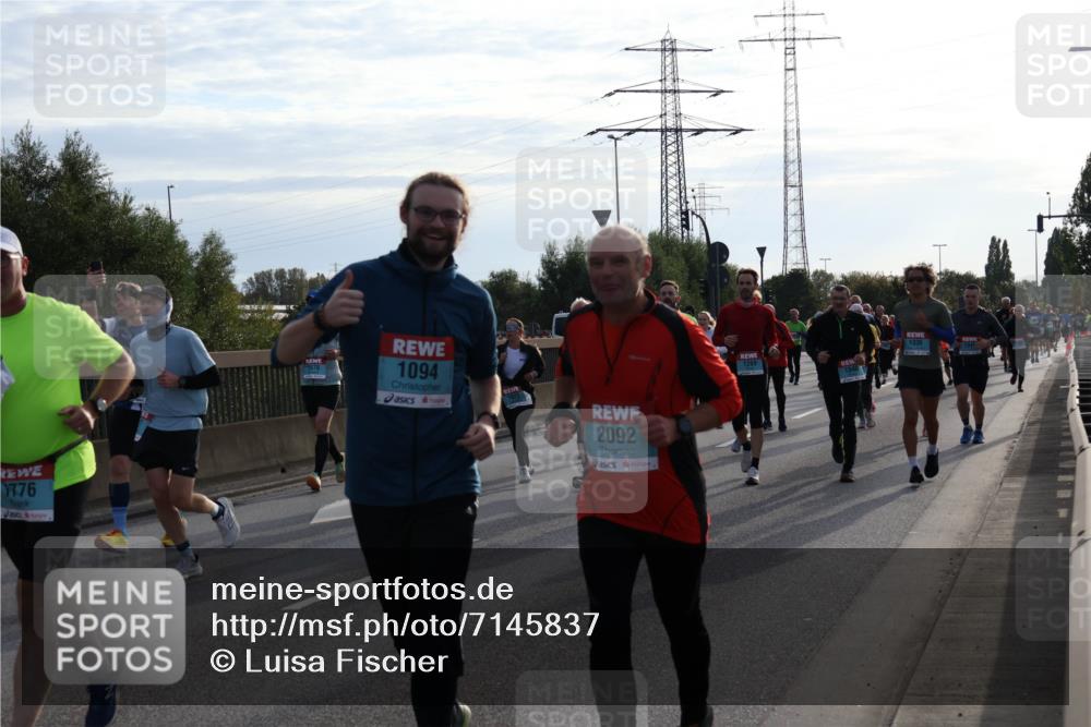 03.10.2024 - Köhlbrandbrückenlauf Luisa Fischer http://msf.ph/oto/7145837 03.10.2024 09:15:46 Position 3 1776, 1376, 1094, 2092, 1289, 1936 meine-sportfotos.de