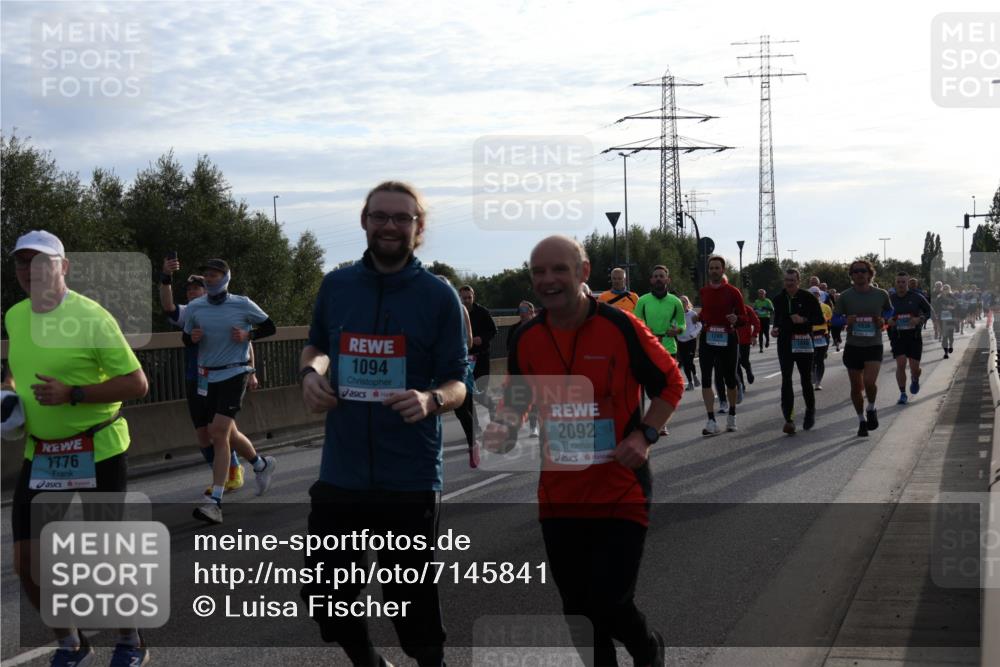 03.10.2024 - Köhlbrandbrückenlauf Luisa Fischer http://msf.ph/oto/7145841 03.10.2024 09:15:46 Position 3 1776, 1094, 2092, 1289, 1936 meine-sportfotos.de