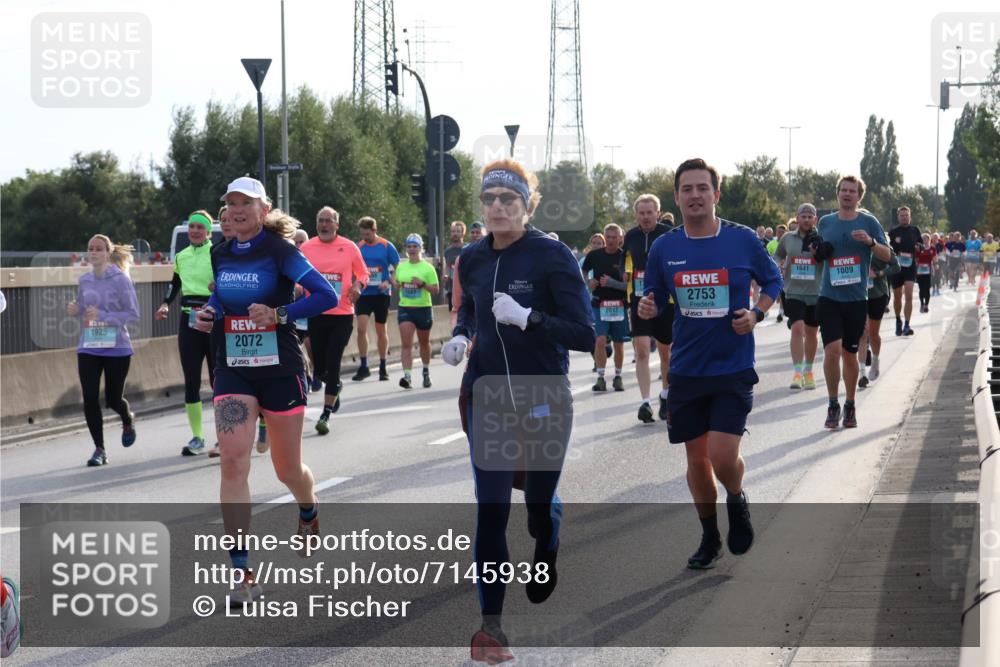 03.10.2024 - Köhlbrandbrückenlauf Luisa Fischer http://msf.ph/oto/7145938 03.10.2024 09:16:00 Position 3 1925, 2072, 1549, 2017, 2753, 1641, 1009 meine-sportfotos.de