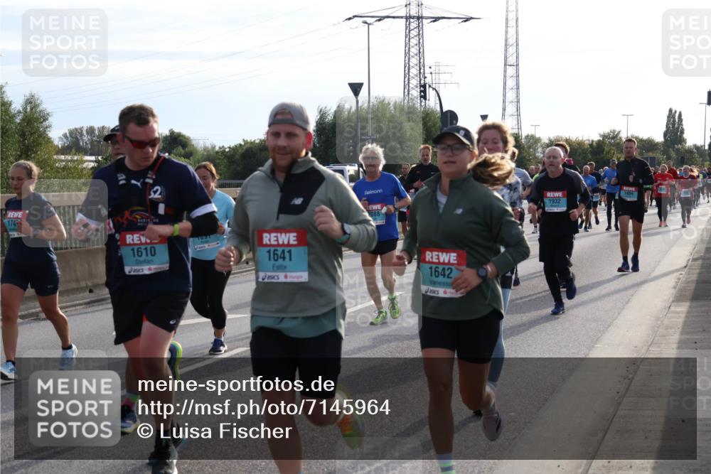 03.10.2024 - Köhlbrandbrückenlauf Luisa Fischer http://msf.ph/oto/7145964 03.10.2024 09:16:08 Position 3 174, 1610, 1641, 2088, 1642, 1932, 1404 meine-sportfotos.de