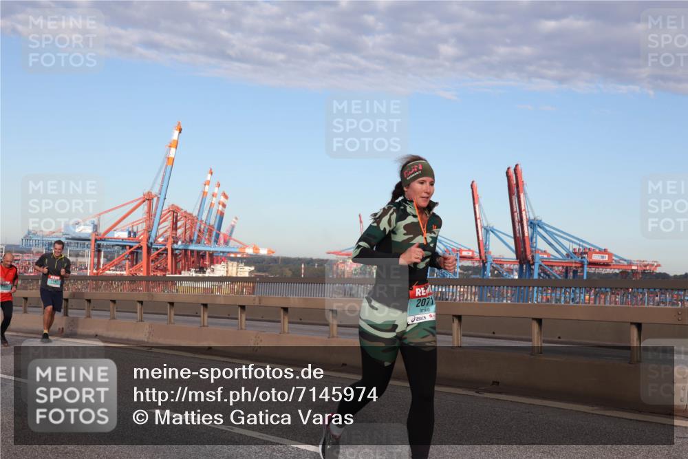 03.10.2024 - Köhlbrandbrückenlauf Matties Gatica Varas http://msf.ph/oto/7145974 03.10.2024 09:43:15 Position 2 1147, 2071 meine-sportfotos.de