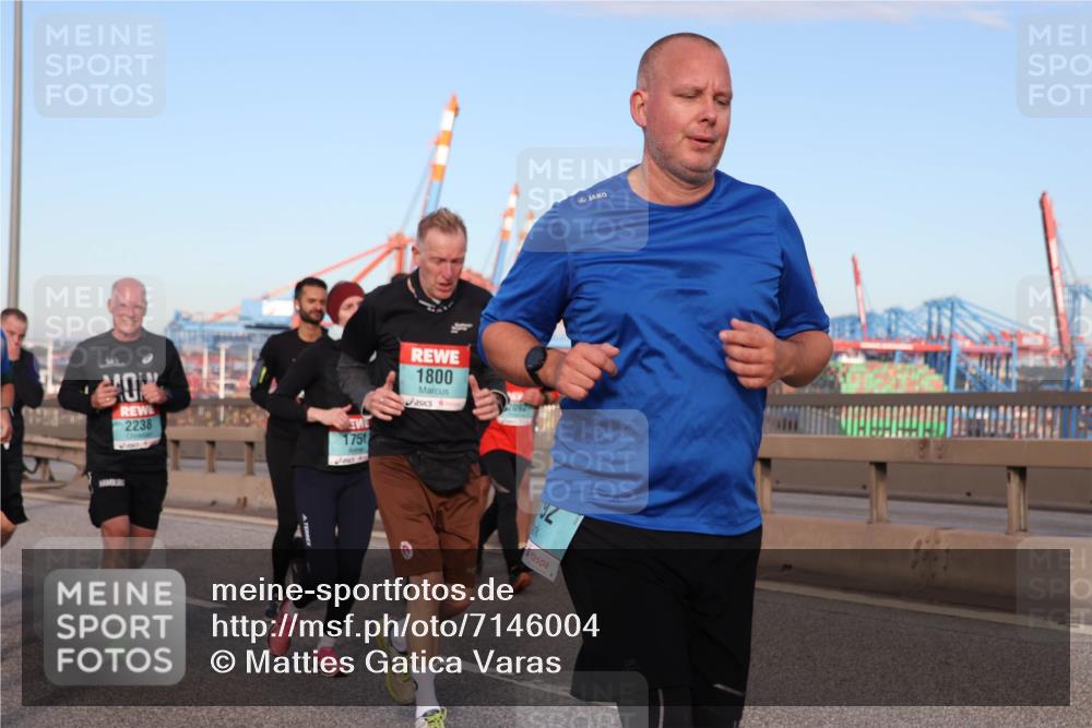 03.10.2024 - Köhlbrandbrückenlauf Matties Gatica Varas http://msf.ph/oto/7146004 03.10.2024 09:43:17 Position 2 2238, 175, 1800 meine-sportfotos.de