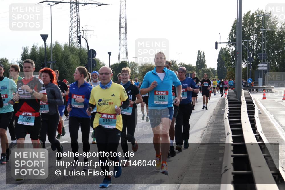 03.10.2024 - Köhlbrandbrückenlauf Luisa Fischer http://msf.ph/oto/7146040 03.10.2024 09:16:27 Position 3 20, 2090, 1, 858, 2191, 08, 1446, 82 meine-sportfotos.de