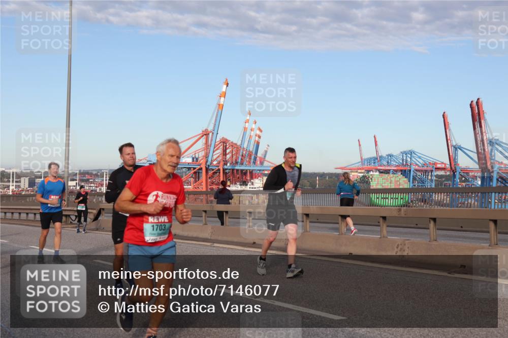 03.10.2024 - Köhlbrandbrückenlauf Matties Gatica Varas http://msf.ph/oto/7146077 03.10.2024 09:43:24 Position 2 1703 meine-sportfotos.de