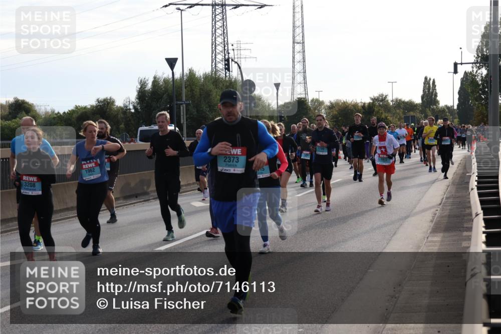 03.10.2024 - Köhlbrandbrückenlauf Luisa Fischer http://msf.ph/oto/7146113 03.10.2024 09:16:39 Position 3 3208, 1962, 2373, 15, 1799, 1872, 1369 meine-sportfotos.de