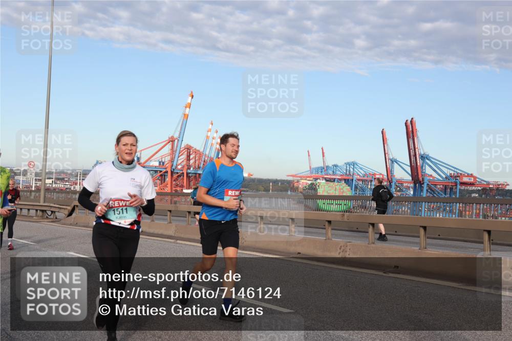 03.10.2024 - Köhlbrandbrückenlauf Matties Gatica Varas http://msf.ph/oto/7146124 03.10.2024 09:43:27 Position 2 1511 meine-sportfotos.de