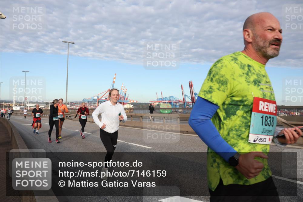 03.10.2024 - Köhlbrandbrückenlauf Matties Gatica Varas http://msf.ph/oto/7146159 03.10.2024 09:43:29 Position 2 1838 meine-sportfotos.de