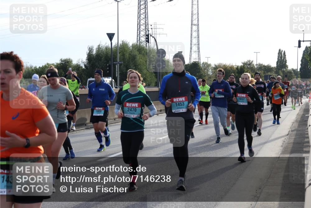 03.10.2024 - Köhlbrandbrückenlauf Luisa Fischer http://msf.ph/oto/7146238 03.10.2024 09:17:02 Position 3 1431, 1820, 2470, 1453, 1657, 1621 meine-sportfotos.de