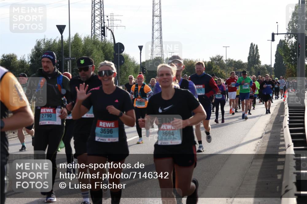 03.10.2024 - Köhlbrandbrückenlauf Luisa Fischer http://msf.ph/oto/7146342 03.10.2024 09:17:38 Position 3 2287, 2790, 3696, 3694, 2493, 2436, 1821 meine-sportfotos.de