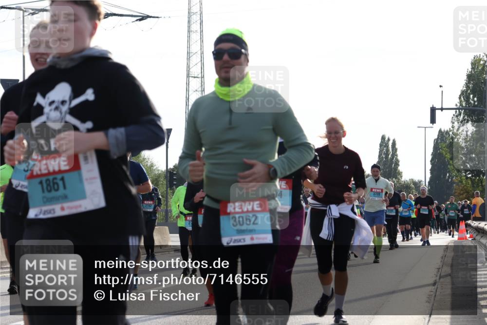 03.10.2024 - Köhlbrandbrückenlauf Luisa Fischer http://msf.ph/oto/7146555 03.10.2024 09:20:46 Position 3 1861, 4575, 2782, 3062, 4, 3720, 3169 meine-sportfotos.de