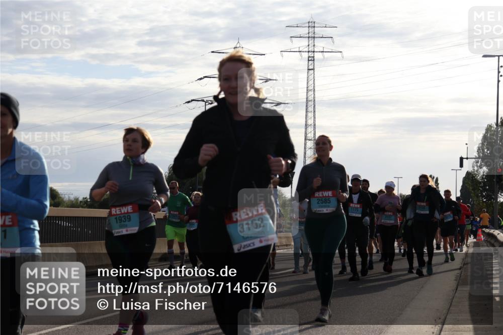 03.10.2024 - Köhlbrandbrückenlauf Luisa Fischer http://msf.ph/oto/7146576 03.10.2024 09:21:16 Position 3 1, 1939, 3162, 2585, 3150, 1175, 3157 meine-sportfotos.de