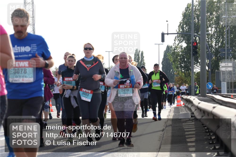 03.10.2024 - Köhlbrandbrückenlauf Luisa Fischer http://msf.ph/oto/7146707 03.10.2024 09:21:56 Position 3 3078, 3002, 3083, 317, 2419 meine-sportfotos.de