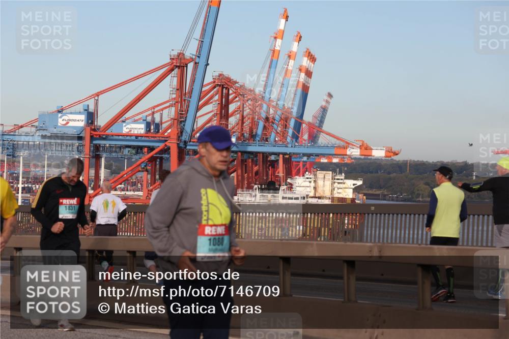 03.10.2024 - Köhlbrandbrückenlauf Matties Gatica Varas http://msf.ph/oto/7146709 03.10.2024 09:42:25 Position 2 1831, 1080 meine-sportfotos.de