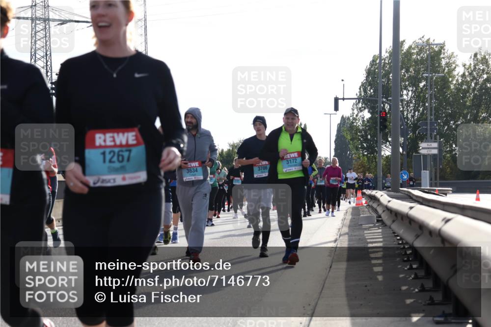 03.10.2024 - Köhlbrandbrückenlauf Luisa Fischer http://msf.ph/oto/7146773 03.10.2024 09:22:02 Position 3 1267, 3634, 3172, 3706 meine-sportfotos.de