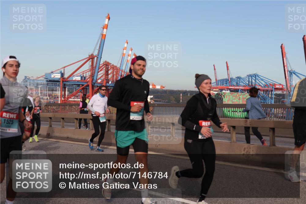 03.10.2024 - Köhlbrandbrückenlauf Matties Gatica Varas http://msf.ph/oto/7146784 03.10.2024 09:42:30 Position 2 1525, 152 meine-sportfotos.de