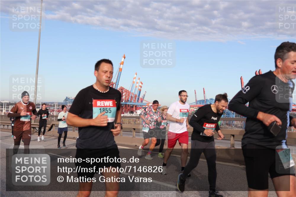 03.10.2024 - Köhlbrandbrückenlauf Matties Gatica Varas http://msf.ph/oto/7146826 03.10.2024 09:42:34 Position 2 1597, 1855, 1596, 2475, 3515 meine-sportfotos.de